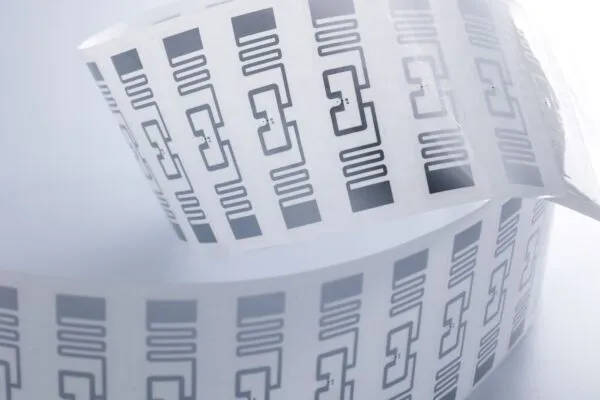 Hozzáférés-vezérlés: RFID vs. biometria