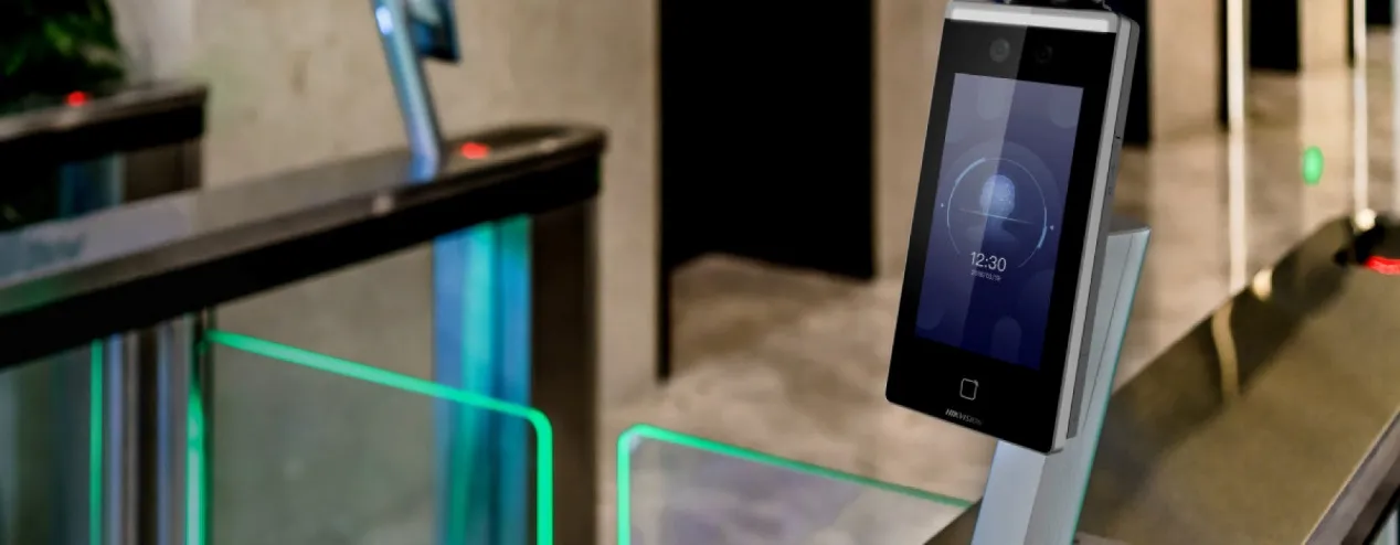 ​A Campus arcfelismerő hozzáférés-vezérlése: Mondjon búcsút az elveszett azonosítóknak, engedélyezze a zökkenőmentes hozzáférést