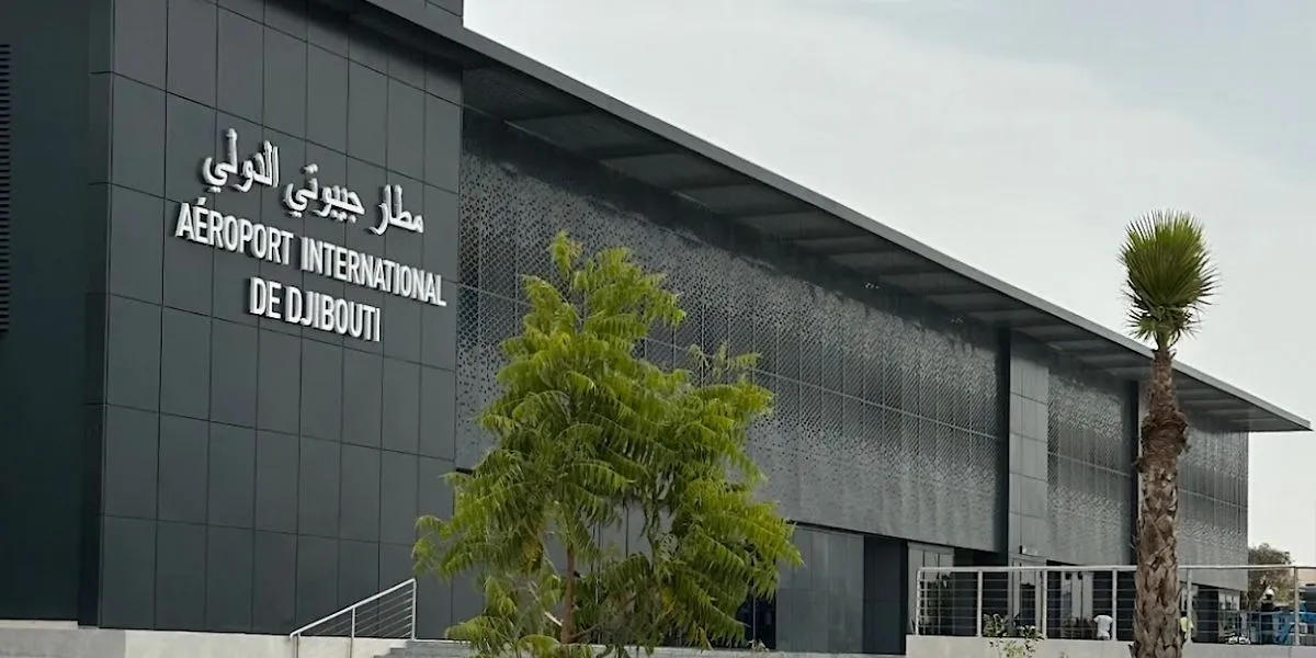 ​Jegyvásárlás és LPR integrálása: A ZOJE parkolási megoldást kínál Dzsibuti repülőterére