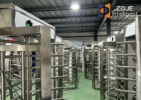 A ZOJE teljes magasságú forgókerekes gyártási frissítése: 200 egység befejeződött a végső tesztelés, készen áll a szállításra Ausztráliába